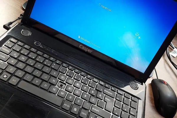Yıldız Teknik Bilişim &amp; MacBook Notebook Onarım Merkezi - Resim 14
