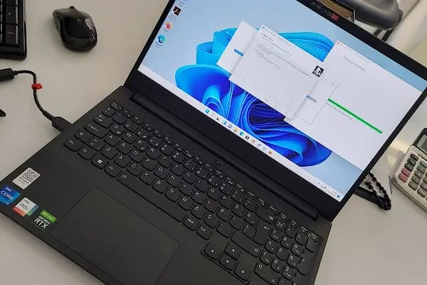 Yıldız Teknik Bilişim &amp; MacBook Notebook Onarım Merkezi - Resim 7