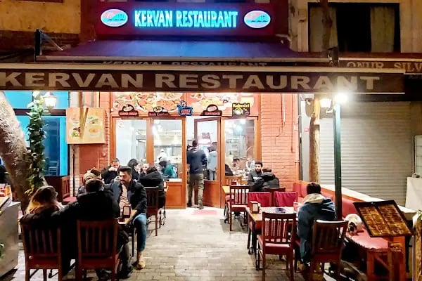 Madam Sofia Cafe &amp; Bar - Resim 4