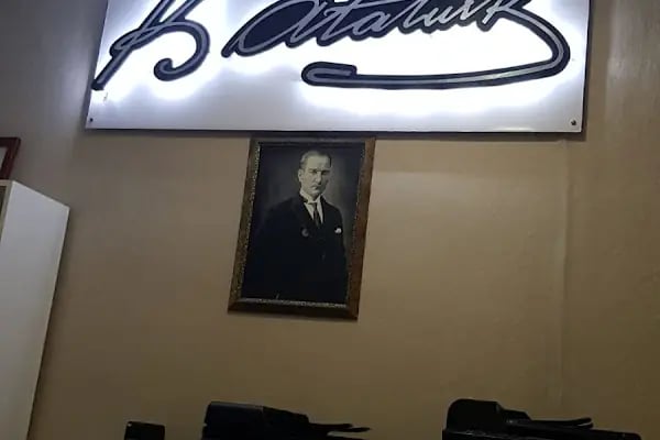 EGE Oto Kiralama/Rent A Car Lounge Ofis İzmir Şehirlerarası Otobüs terminali otogardan araç kiralama - Resim 18