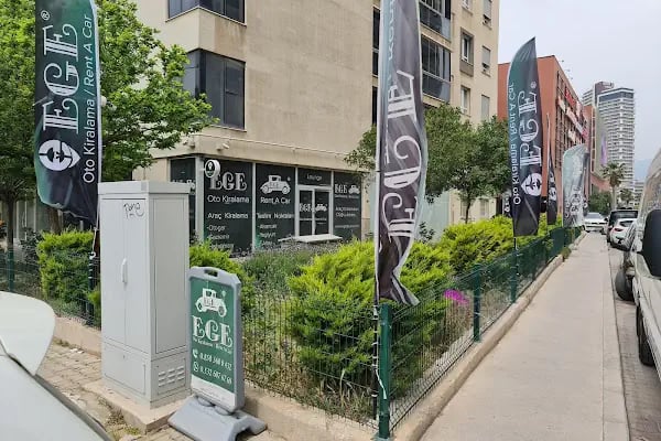EGE Oto Kiralama/Rent A Car Lounge Ofis İzmir Şehirlerarası Otobüs terminali otogardan araç kiralama - Resim 6
