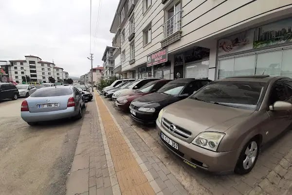 ÖZTÜRK GRUP GAYRİMENKUL OTOMOTİV - Resim 1
