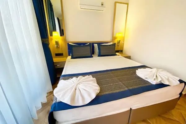 Relax Beach Hotel - Resim 6