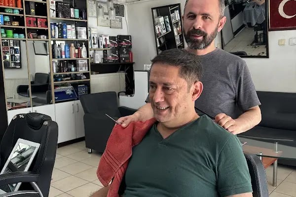 Modern Erkek Kuaförü mustafa - Resim 17