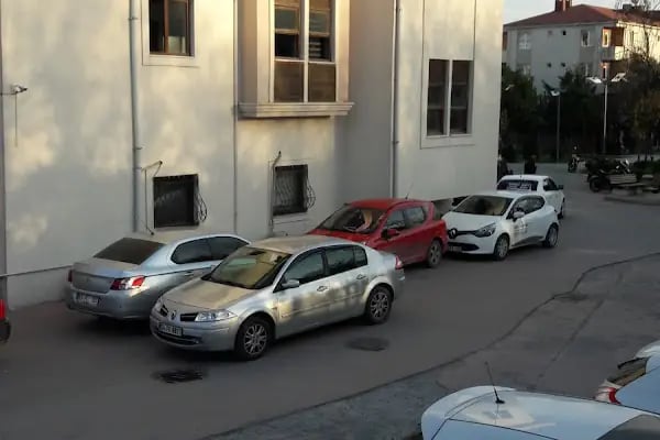 İstanbul Esenyurt Halk Eğitimi Merkezi - Resim 6