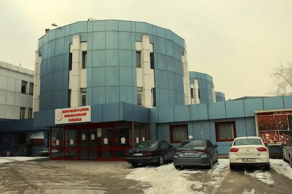 ANKARA MESLEKİ VE ÇEVRESEL HASTALIKLAR HASTANESİ YÜKSEK İHTİSAS YERLEŞKESİ POLİKLİNİKLERİ - Resim 3