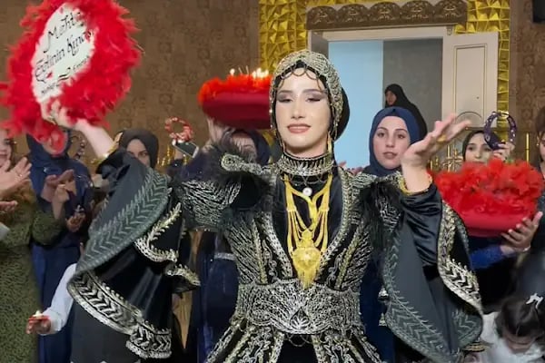 Altın köşk ipekyolu - Resim 5