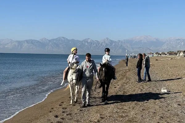 Rodeo Horse Club - Resim 5