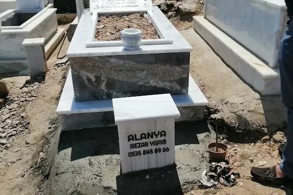 Mezarlık Mescidi - Resim 1