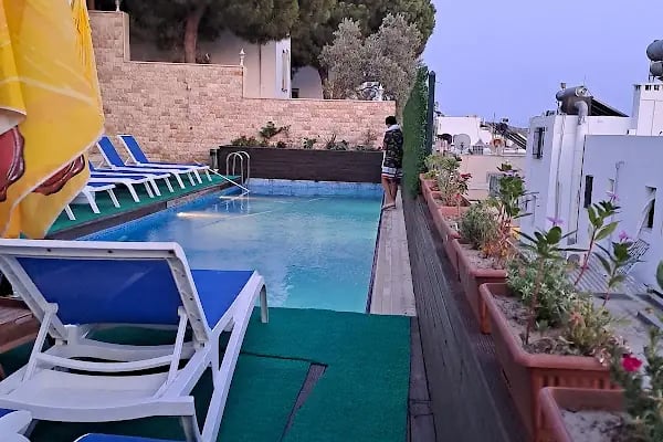 MEU HOTEL - Resim 3