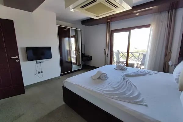 MEU HOTEL - Resim 2
