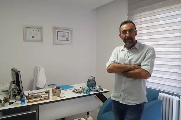 Op.Dr.Kubilay Özdil Plastik ve Rekonstrüktif Cerrahi Muayenehanesi - Resim 2