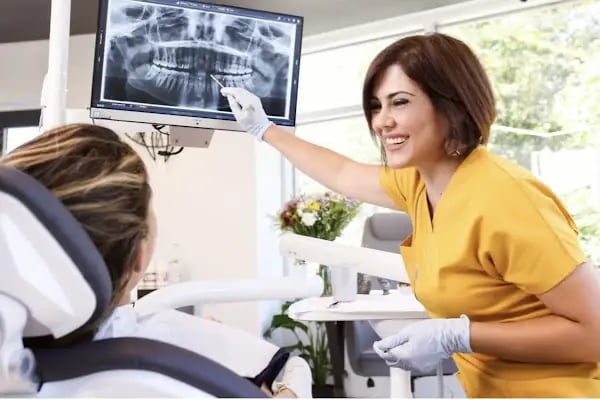 Diş Hekimi Ezgi Çimen - Alanya Dental House - Resim 9