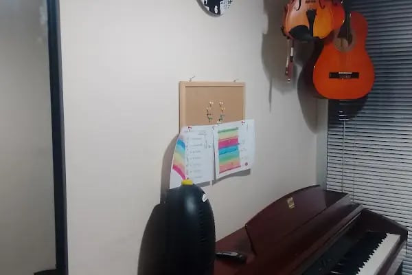Güz Sanat Akademi Bornova - Resim 3