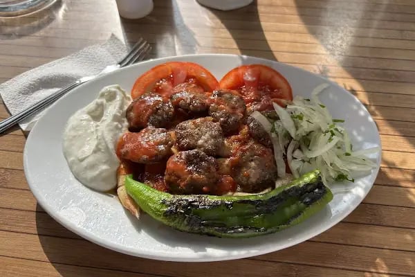 Kebapçı İdris - pideli köfte - Resim 4