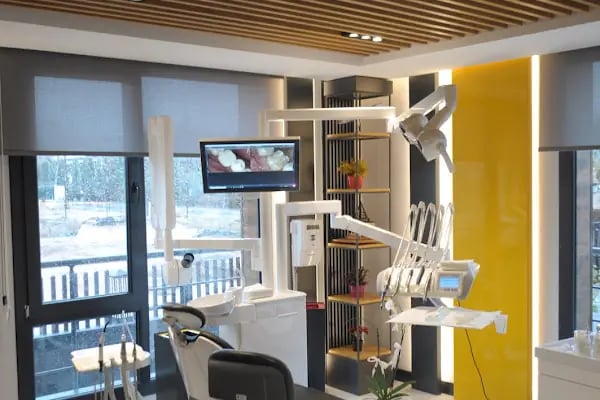 Elvandent Ağız ve Diş Sağlığı Polikliniği / Konya İmplant - Estetik Gülüş Tasarımı - Laminate Veneer - Resim 6