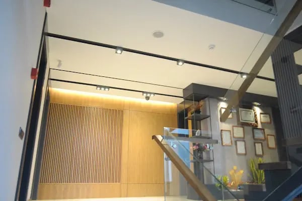 Elvandent Ağız ve Diş Sağlığı Polikliniği / Konya İmplant - Estetik Gülüş Tasarımı - Laminate Veneer - Resim 15
