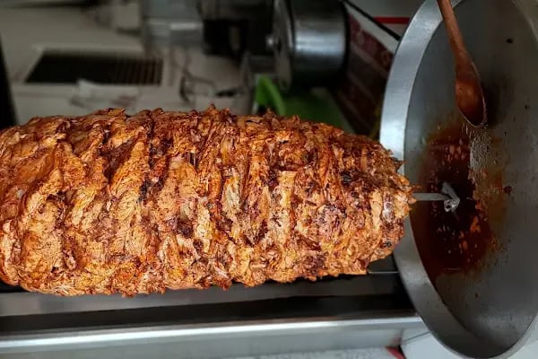 Reyhan Döner Kebab Salonu - Resim 6