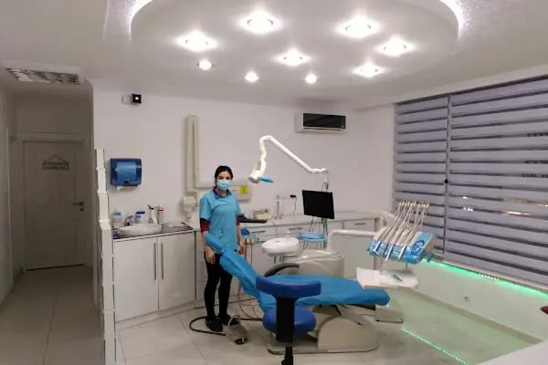 Diş Hekimi Turgut Turga - Resim 11