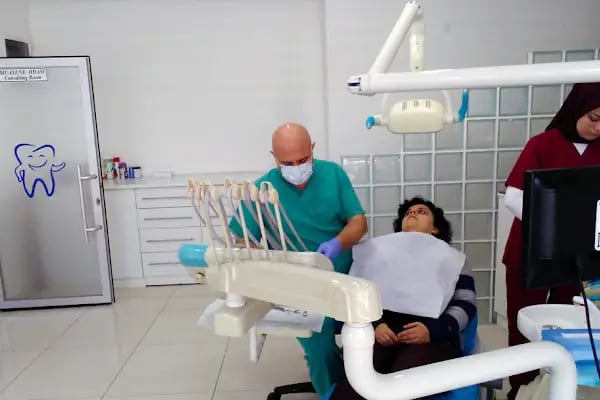 Diş Hekimi Turgut Turga - Resim 17