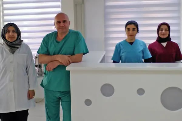 Diş Hekimi Turgut Turga - Resim 4