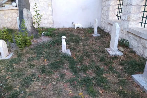 İnadiye Baba türbesi - Resim 3
