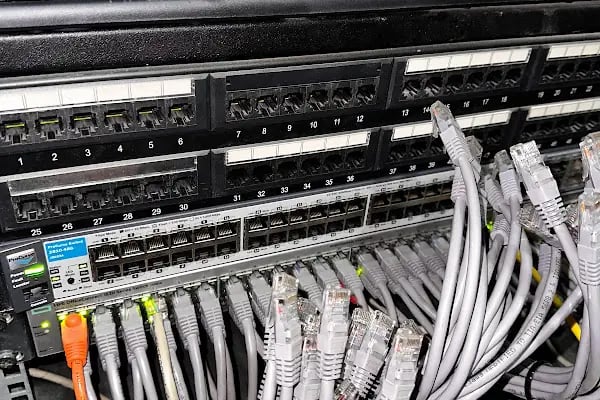 Uğurcan Kırtasiye & Bilgisayar & Cep Telefonu Teknik Servisi - Resim 11