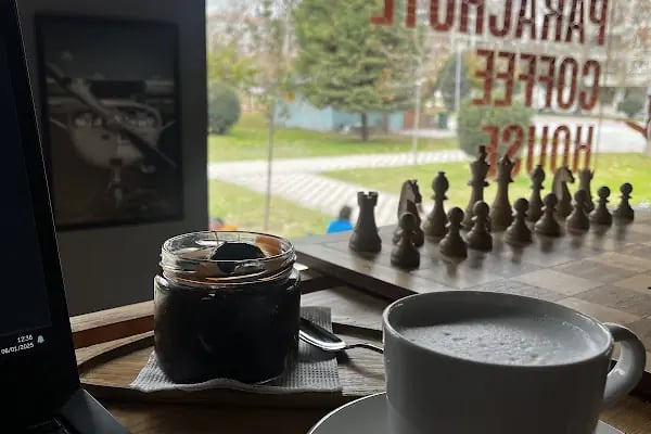 Parachute Coffee House - Resim 7
