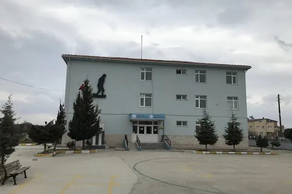 Pınarca İlköğretim Okulu - Resim 1