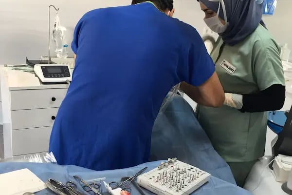Neva Dent Ağız ve Diş Sağlığı Polikliniği - Resim 4