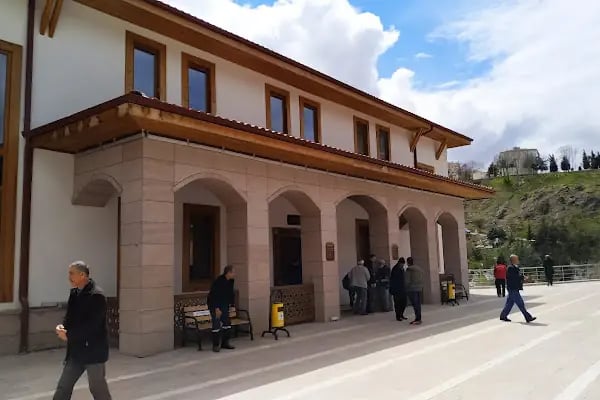 Şehitlik Camii - Resim 13