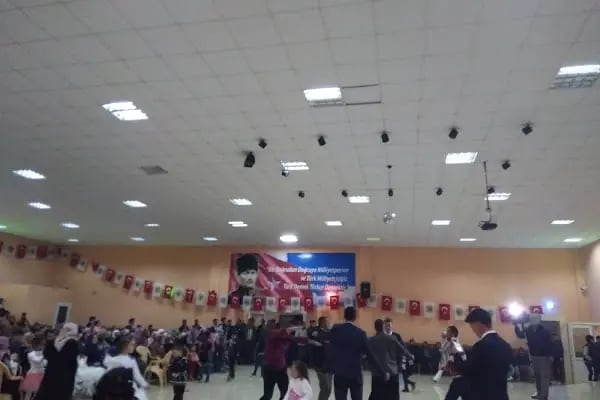 Karaisalı Belediyesi Düğün Salonu - Resim 4