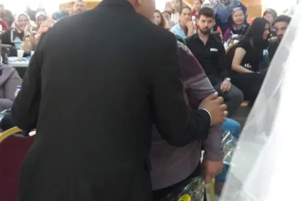 Karaisalı Belediyesi Düğün Salonu - Resim 8