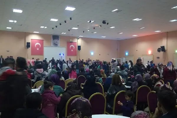 Karaisalı Belediyesi Düğün Salonu - Resim 9