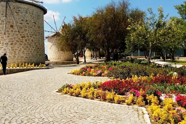 Alaçatı Pazaryeri Camii - Resim 16