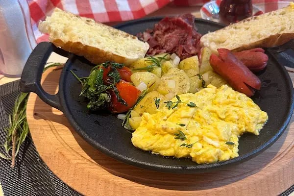 Waffle king cafe - Resim 18