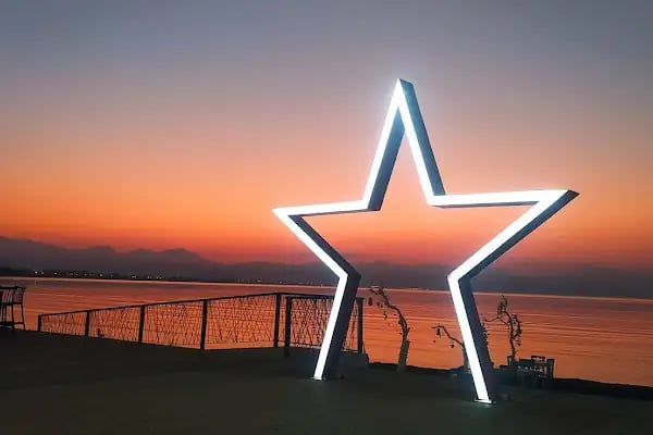 Finike 15 Temmuz Demokrasi Parkı - Resim 3