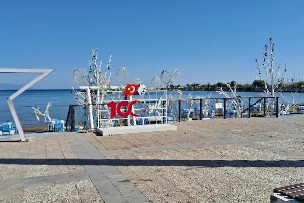Finike 15 Temmuz Demokrasi Parkı - Resim 13