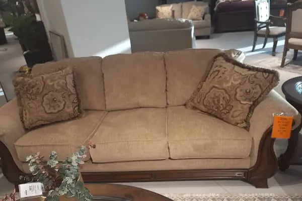 Ashley Furniture HomeStore - Resim 19