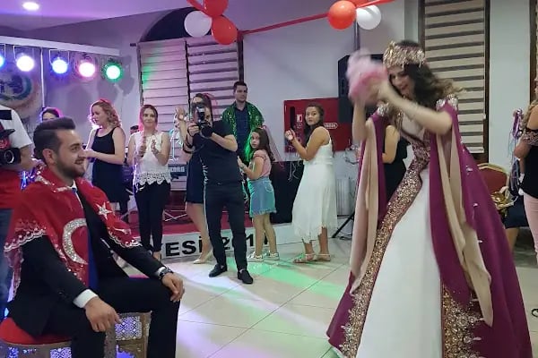 Bozüyük Belediyesi Tekke Mahalle Konaği Fitness Salonu - Resim 3