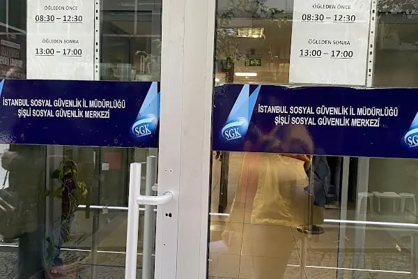 T. C. Sosyal Güvenlik Kurumu İstanbul İl Müdürlüğü Şişli Sosyal Güvenlik Merkezi - Resim 11