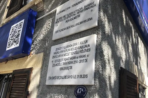 Amerikan Dili Edebiyatı Yabancı Dil Kursları Bornova Şubesi - Resim 2