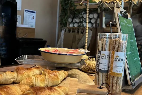 Emmog Cafe - Resim 19