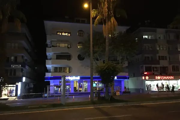 Yapı Kredi - Alanya Şubesi - Resim 12