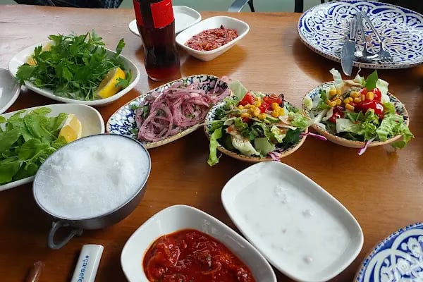 Mandalin Cafe &amp; Restaurant - Resim 4