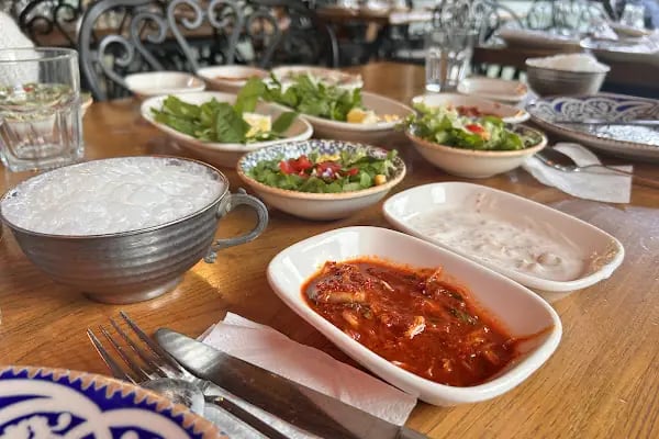 Mandalin Cafe &amp; Restaurant - Resim 9