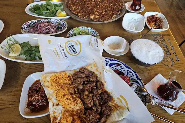 Mandalin Cafe &amp; Restaurant - Resim 5