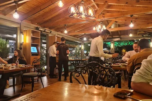 Mandalin Cafe &amp; Restaurant - Resim 14