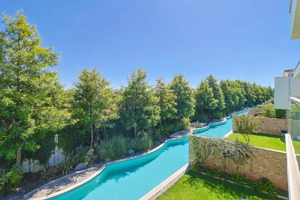 ReMax Mega Ayşe Yüksel Gayrimenkul Döşemealtı Lüks Konut Uzmanı - Resim 8