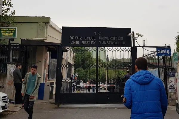 Dokuz Eylül Üniversitesi İzmir Meslek Yüksekokulu - Resim 11